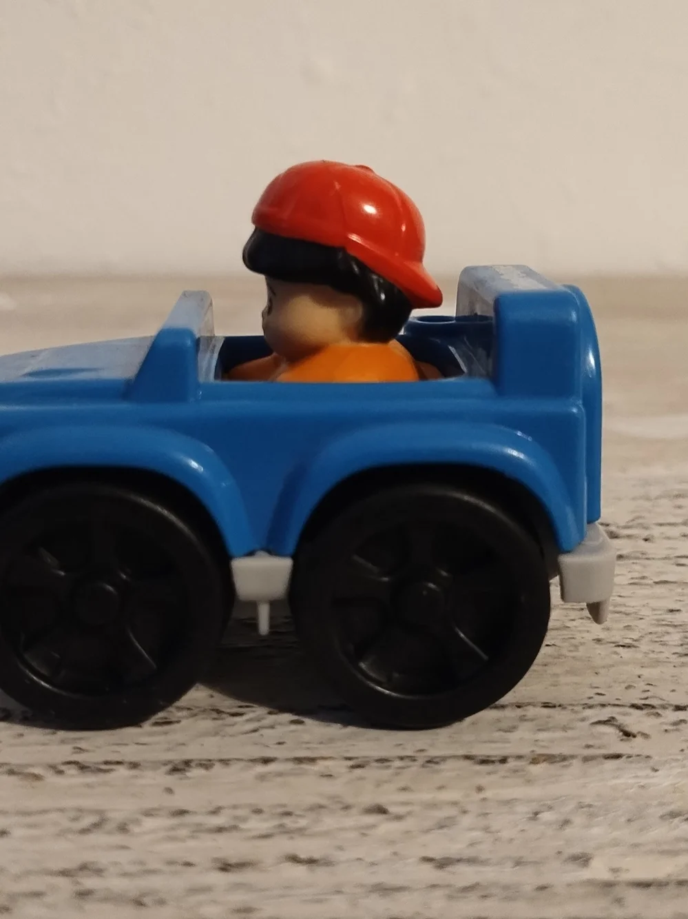Fisher-Price Little People Wheelies Blue Car Jeep with Boy 2014 Rare